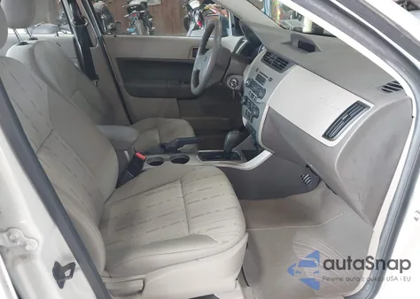 2010 Ford Focus Se z USA, uszkodzony, nr VIN 1FAHP3FN3AW123587